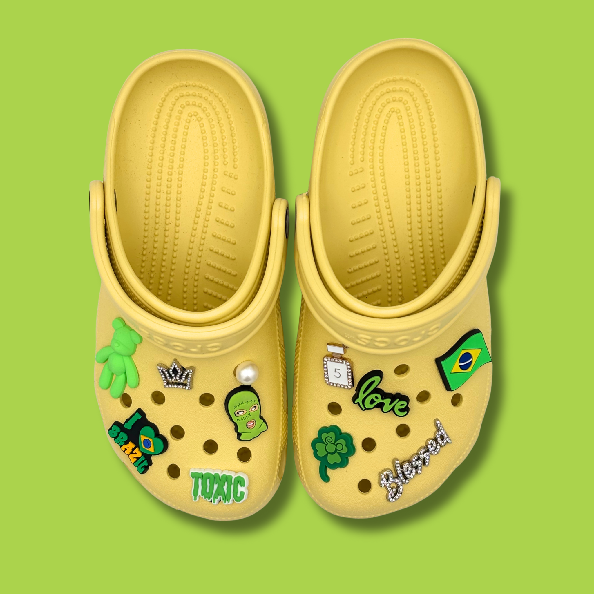Shiny Brazil Clogs
