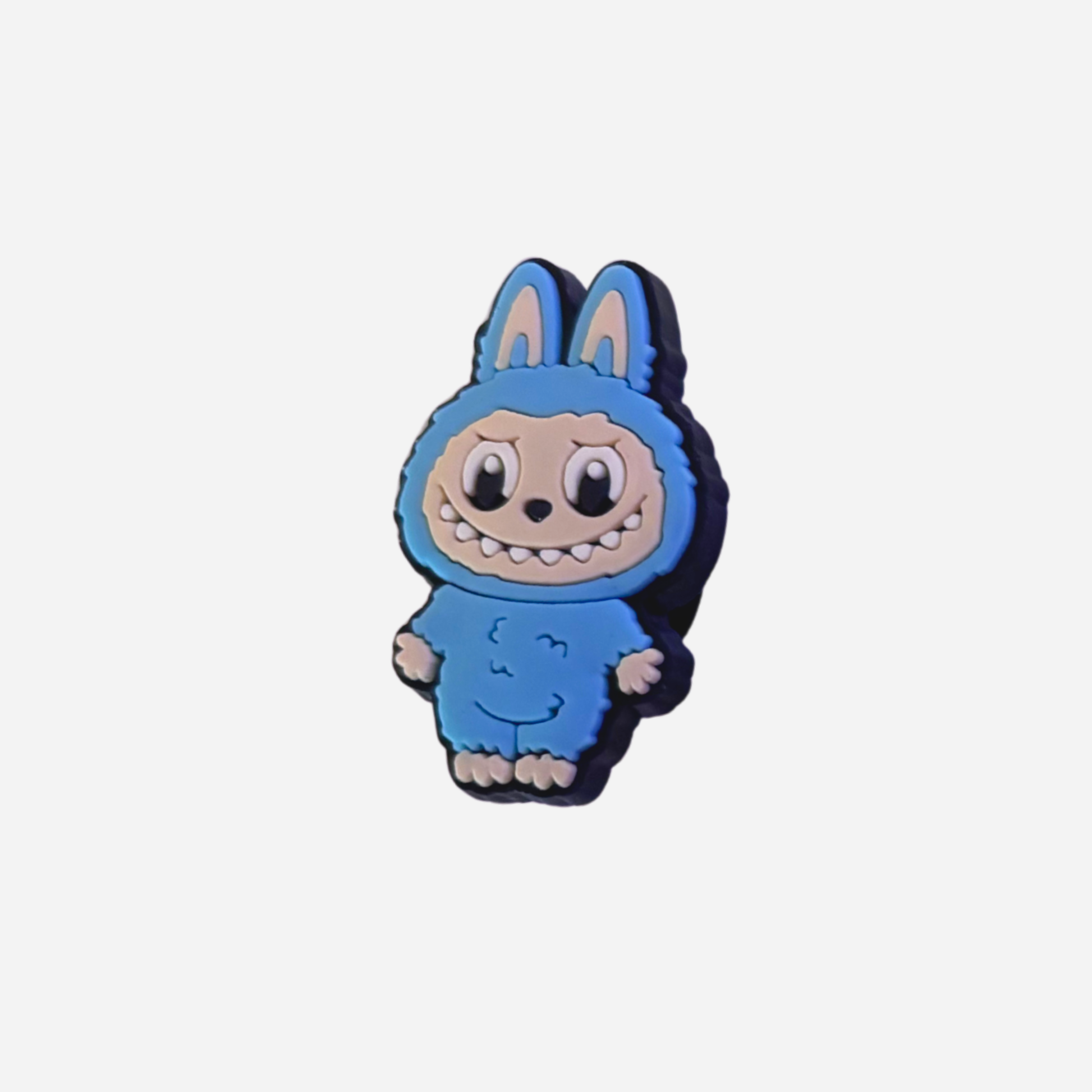 pins labubu bleu